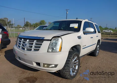2011 Cadillac Escalade Premium from USA, damaged, VIN 1GYS3CEF9BR178559